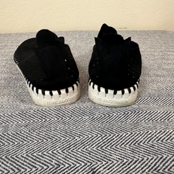 ILSE JACOBSON - Perforated Scalloped Suede Sneakers - Picture 5 of 6